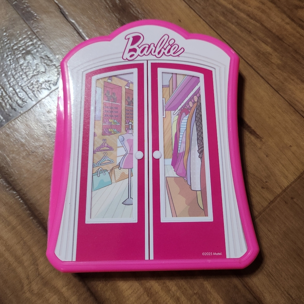 Barbie Magnetic Dress Up Set